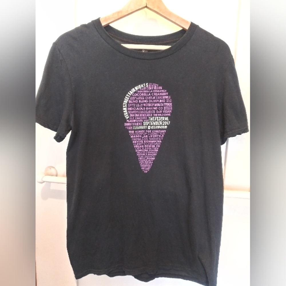 Rare Vegan Street Fare t-shirt Unisex Size Small